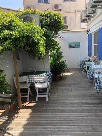 Le Castelet Hotell Saintes-Maries-de-la-Mer Exteriör bild