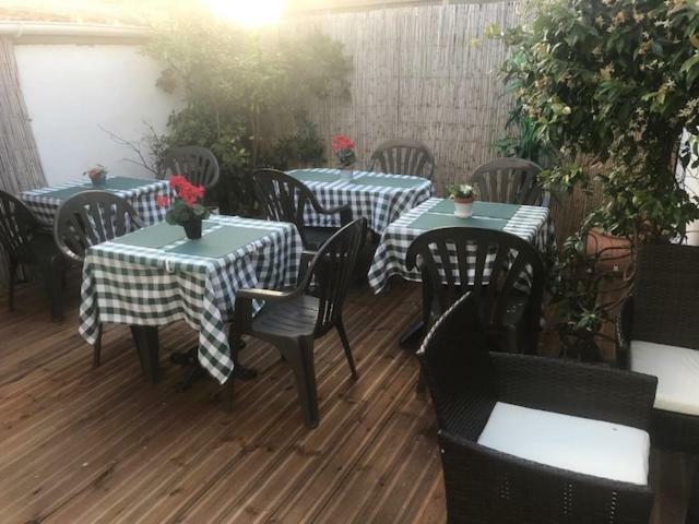 Le Castelet Hotell Saintes-Maries-de-la-Mer Exteriör bild